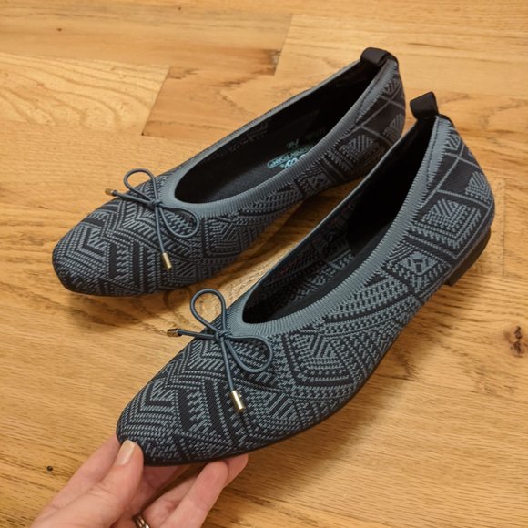 Sketchers wide fit flats - Picture 4 of 9